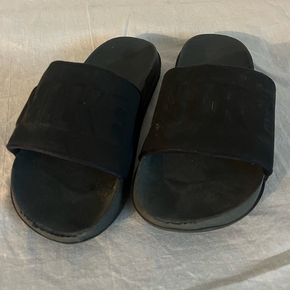 Nike Black Slides